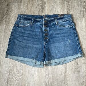New KUT from the Kloth Size 16 w buttons fly blue denim jean shorts